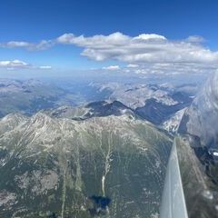 Flugwegposition um 14:04:10: Aufgenommen in der Nähe von Bezirk Inn, Schweiz in 3904 Meter